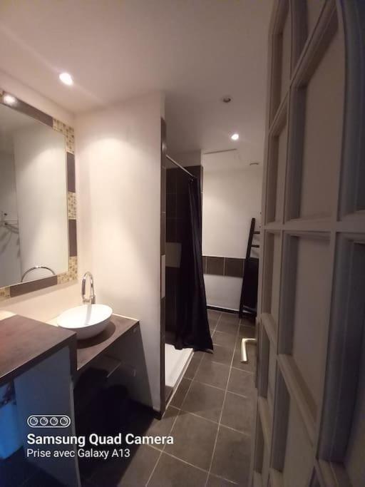 Appartement Babe Joyeuse Eksteriør bilde
