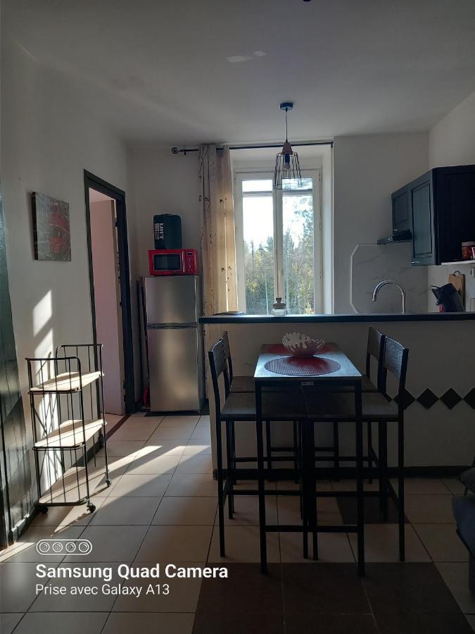 Appartement Babe Joyeuse Eksteriør bilde